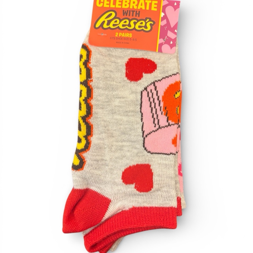Women’s Reese’s Valentines Day Crew Socks 2pk NWT  Shoe Sz 5-9.5